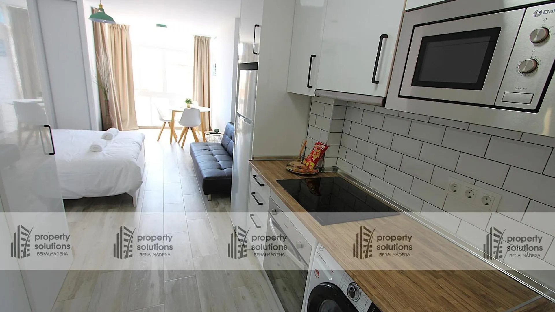 703 Aguila Apartamento - Vista Al Mar - Cerca De Tren, Restaurantes Y Tiendas Benalmádena 0*,  España
